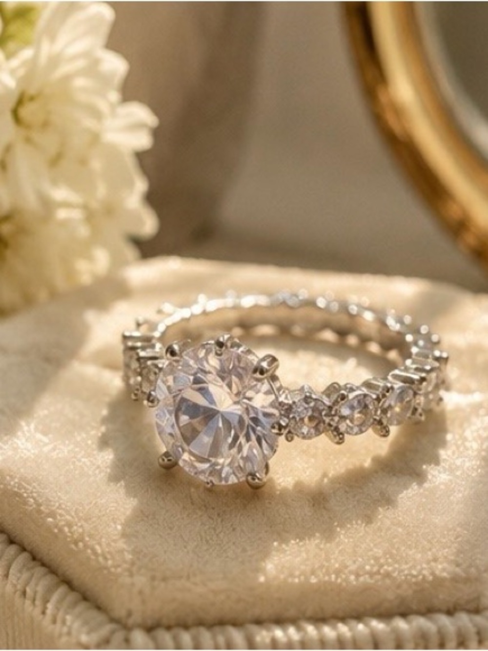 ✨ Gorg CZ Round-Cut - stones all the way around size 8 💍 💎 - Picture 3 of 4